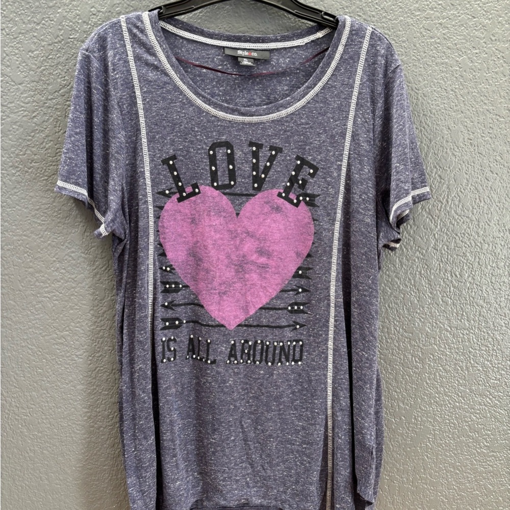 🚨$6🚨* 3/$25 2/$20 Style & Co. valentine Love Graphic tee, Heart, rhinestones